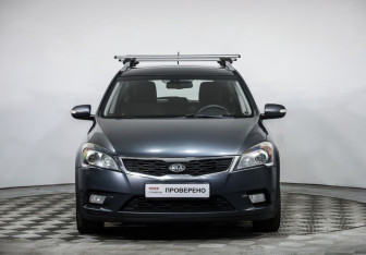 Подержанный автомобиль Kia Ceed Wagon 2011 года (2 фото)