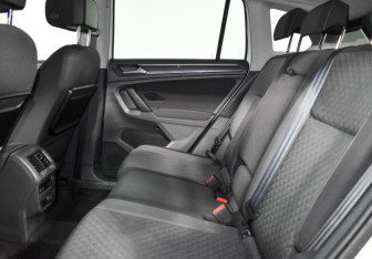 Подержанный автомобиль Volkswagen Tiguan 2017 года (11 фото)