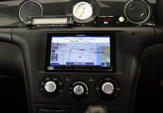 Подержанный автомобиль Mitsubishi Airtrek 2004 года (14 фото)