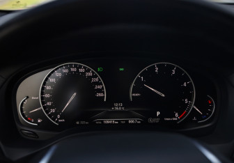Подержанный автомобиль BMW X3 2021 года (15 фото)