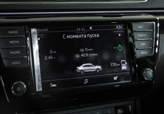 Подержанный автомобиль Skoda Superb Liftback 2016 года (13 фото)