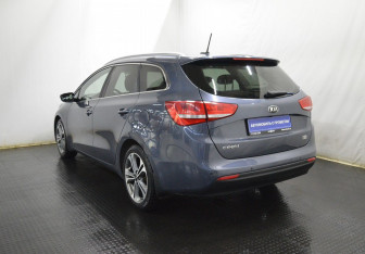 Подержанный автомобиль Kia Ceed Wagon 2016 года (7 фото)
