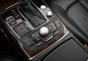 Подержанный автомобиль Audi A6 Sedan 2014 года (14 фото)