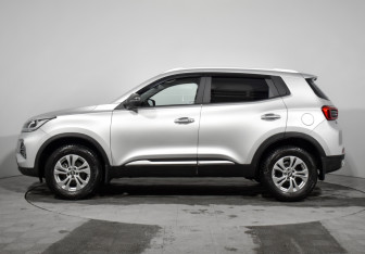 Подержанный автомобиль Chery Tiggo 4 Pro 2024 года (8 фото)