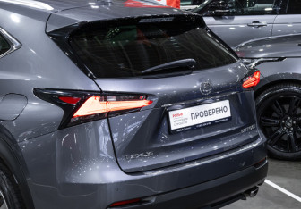 Подержанный автомобиль Lexus NX 2017 года (13 фото)