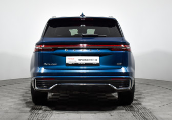 Подержанный автомобиль Geely Monjaro 2023 года (5 фото)