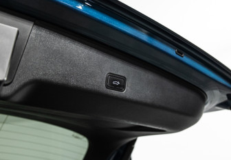 Подержанный автомобиль Geely Monjaro 2023 года (28 фото)