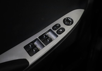 Подержанный автомобиль Hyundai Solaris Sedan 2016 года (15 фото)