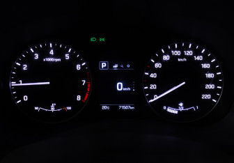 Подержанный автомобиль Hyundai Creta 2019 года (12 фото)