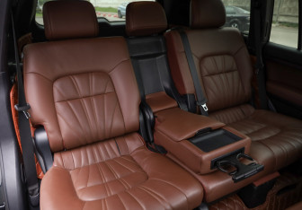 Подержанный автомобиль Toyota Land Cruiser Suv 2020 года (32 фото)