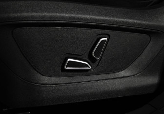 Подержанный автомобиль Changan UNI-S 2024 года (22 фото)