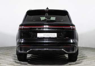 Подержанный автомобиль Geely Monjaro 2023 года (6 фото)