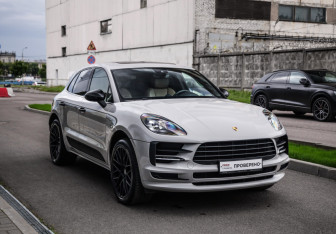 Подержанный автомобиль Porsche Macan 2021 года (5 фото)