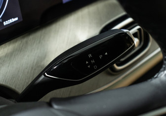 Подержанный автомобиль Jaecoo J8 2024 года (23 фото)