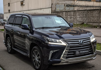 Подержанный автомобиль Lexus LX 2016 года (4 фото)