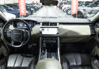 Подержанный автомобиль Land Rover Range Rover Sport 2017 года (21 фото)