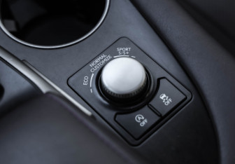 Подержанный автомобиль Lexus RX 2016 года (21 фото)