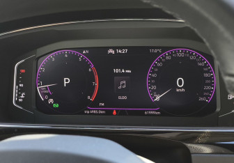 Подержанный автомобиль Volkswagen Tiguan 2020 года (22 фото)