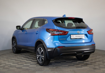 Подержанный автомобиль Nissan Qashqai 2020 года (7 фото)