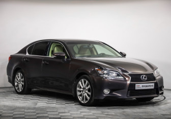 Подержанный автомобиль Lexus GS 2014 года (3 фото)