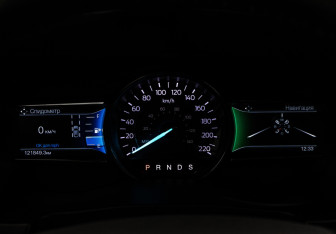 Подержанный автомобиль Ford Explorer 2017 года (34 фото)