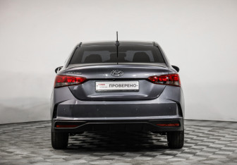 Подержанный автомобиль Hyundai Solaris Sedan 2021 года (6 фото)