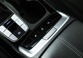 Подержанный автомобиль Hyundai Tucson 2023 года (18 фото)