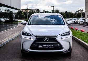 Подержанный автомобиль Lexus NX 2016 года (3 фото)
