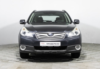 Подержанный автомобиль Subaru Outback Wagon 2011 года (2 фото)