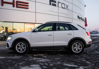 Подержанный автомобиль Audi Q3 2016 года (10 фото)
