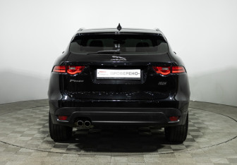 Подержанный автомобиль Jaguar F-Pace 2019 года (6 фото)