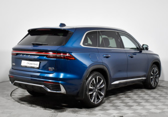 Подержанный автомобиль Geely Monjaro 2023 года (5 фото)