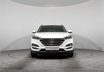 Подержанный автомобиль Hyundai Tucson 2017 года (2 фото)