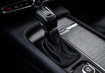 Подержанный автомобиль Volvo S90 2021 года (20 фото)