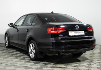 Подержанный автомобиль Volkswagen Jetta Sedan 2014 года (7 фото)