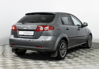 Подержанный автомобиль Chevrolet Lacetti Hatchback 2011 года (5 фото)