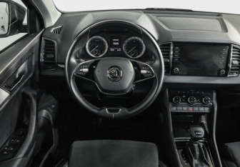 Подержанный автомобиль Skoda Karoq 2020 года (11 фото)