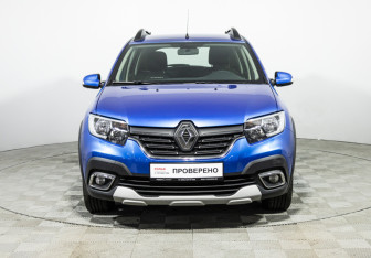 Подержанный автомобиль Renault Sandero 2020 года (2 фото)