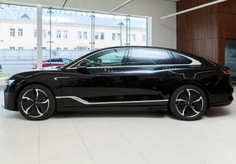 Новый Voyah Passion 2023 (8 фото)