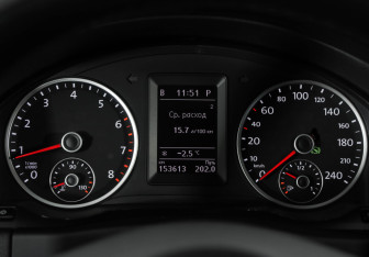 Подержанный автомобиль Volkswagen Tiguan 2015 года (13 фото)