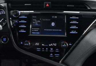 Подержанный автомобиль Toyota Camry Sedan 2021 года (16 фото)