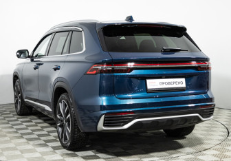 Подержанный автомобиль Geely Monjaro 2023 года (7 фото)