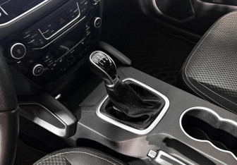 Подержанный автомобиль Geely Emgrand X7 2019 года (11 фото)