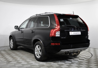 Подержанный автомобиль Volvo XC90 2012 года (7 фото)