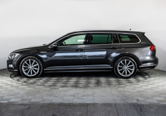 Подержанный автомобиль Volkswagen Passat Wagon 2018 года (8 фото)