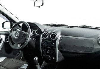 Подержанный автомобиль LADA (ВАЗ) Largus Wagon 2020 года (9 фото)