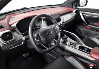 Подержанный автомобиль Geely Coolray 2023 года (9 фото)