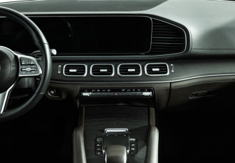 Подержанный автомобиль Mercedes-Benz GLE 2022 года (14 фото)