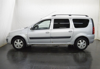 Подержанный автомобиль LADA (ВАЗ) Largus Wagon 2014 года (8 фото)