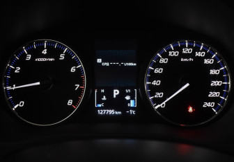 Подержанный автомобиль Mitsubishi Outlander 2018 года (20 фото)